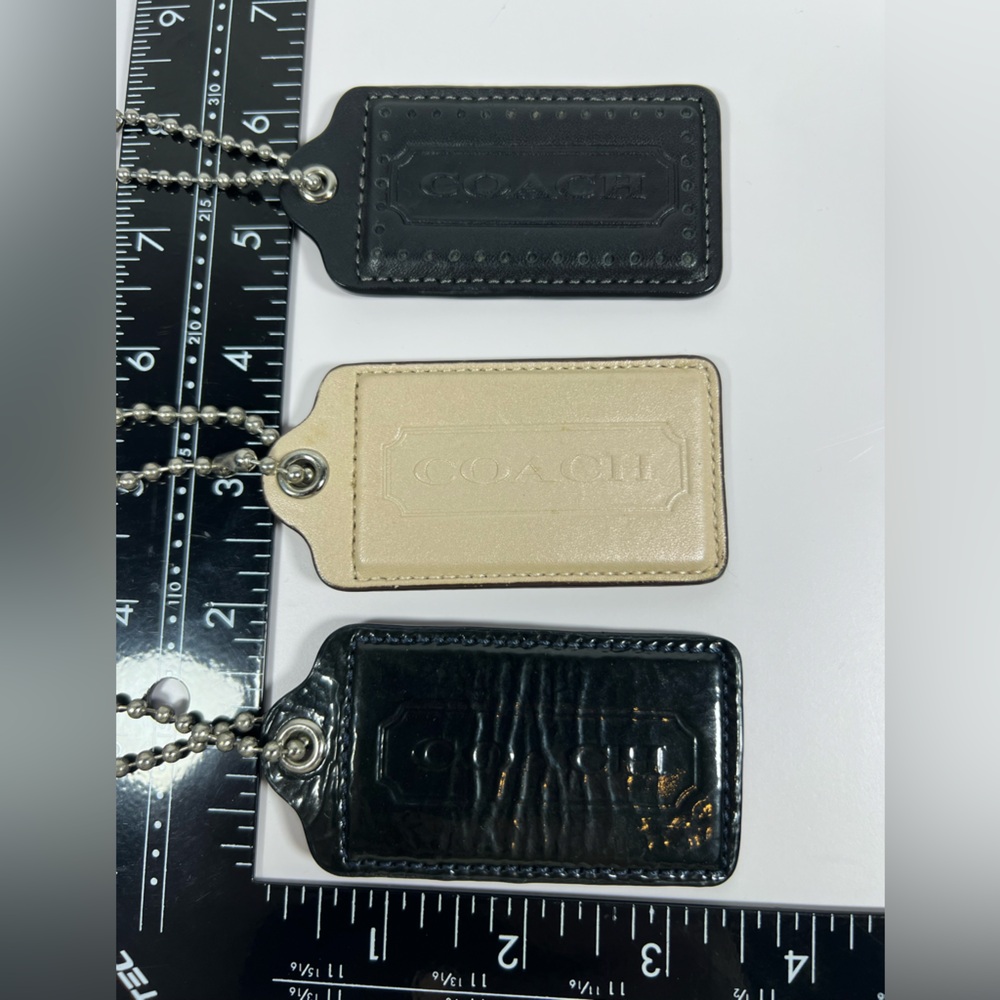 Coach Leather Hangtag Key Fob Charm Black Ivory Patent Choice